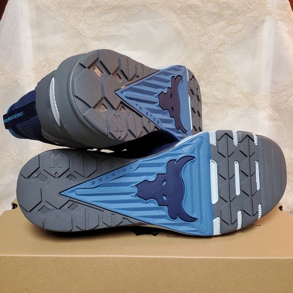 UA Project Rock 3 CNY Trainers - Picture 9 of 13